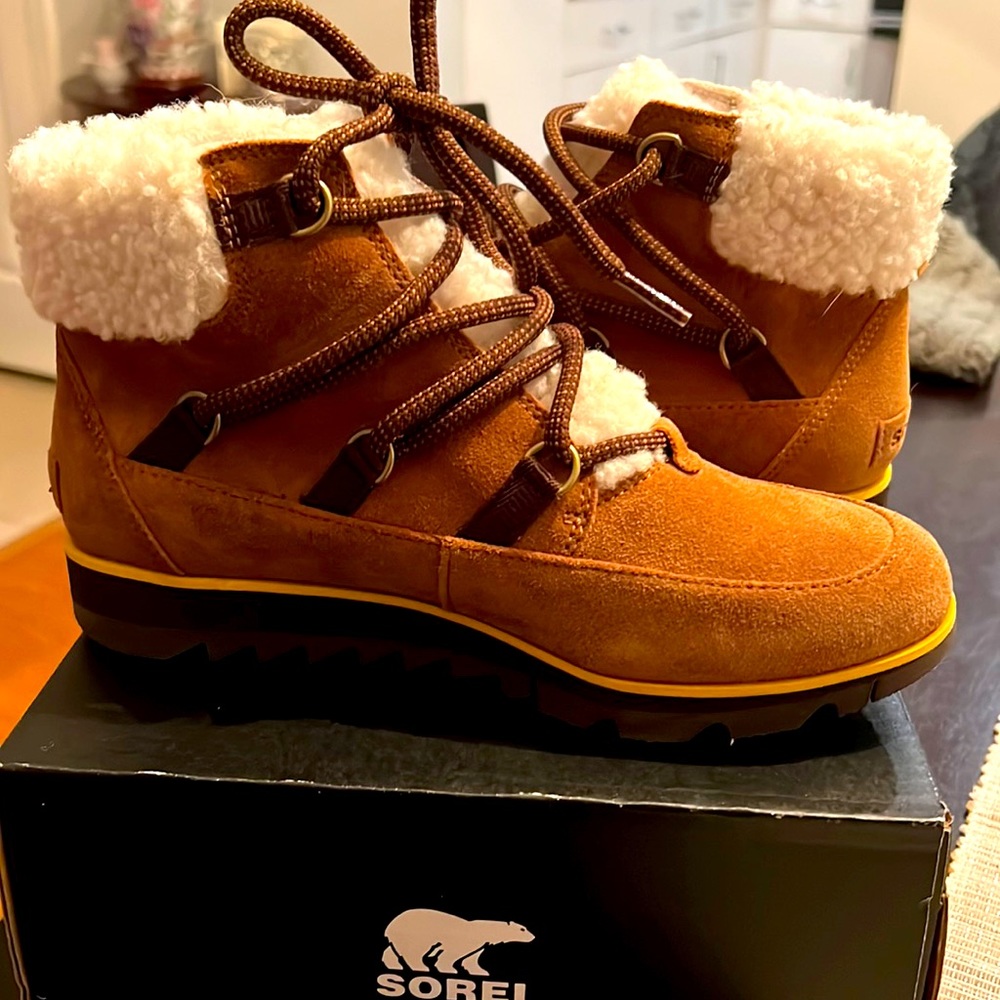 Sorel Boots “Harlow” Lace Cozy